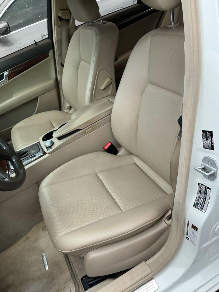 Mercedes-Benz C-Class  2009