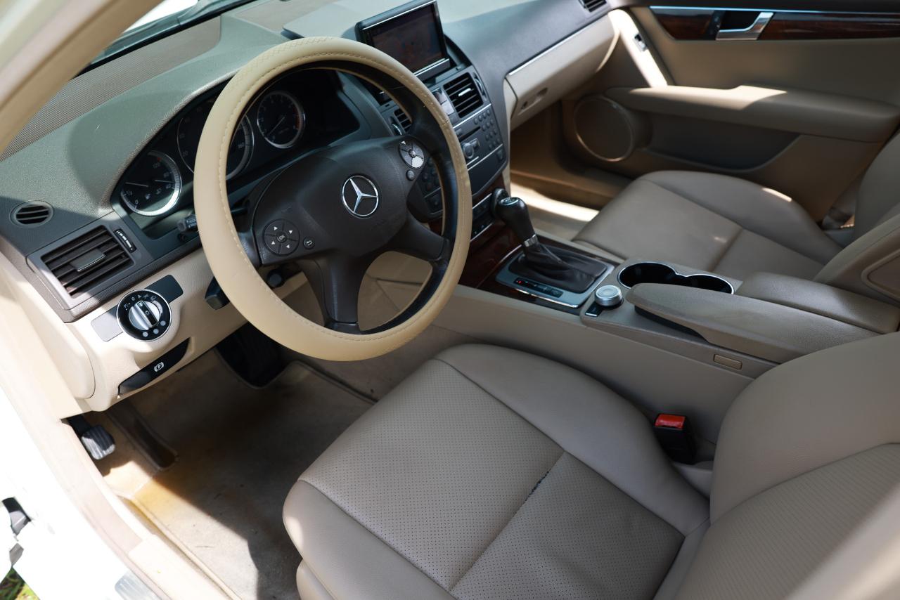 Mercedes-Benz C-Class  2009