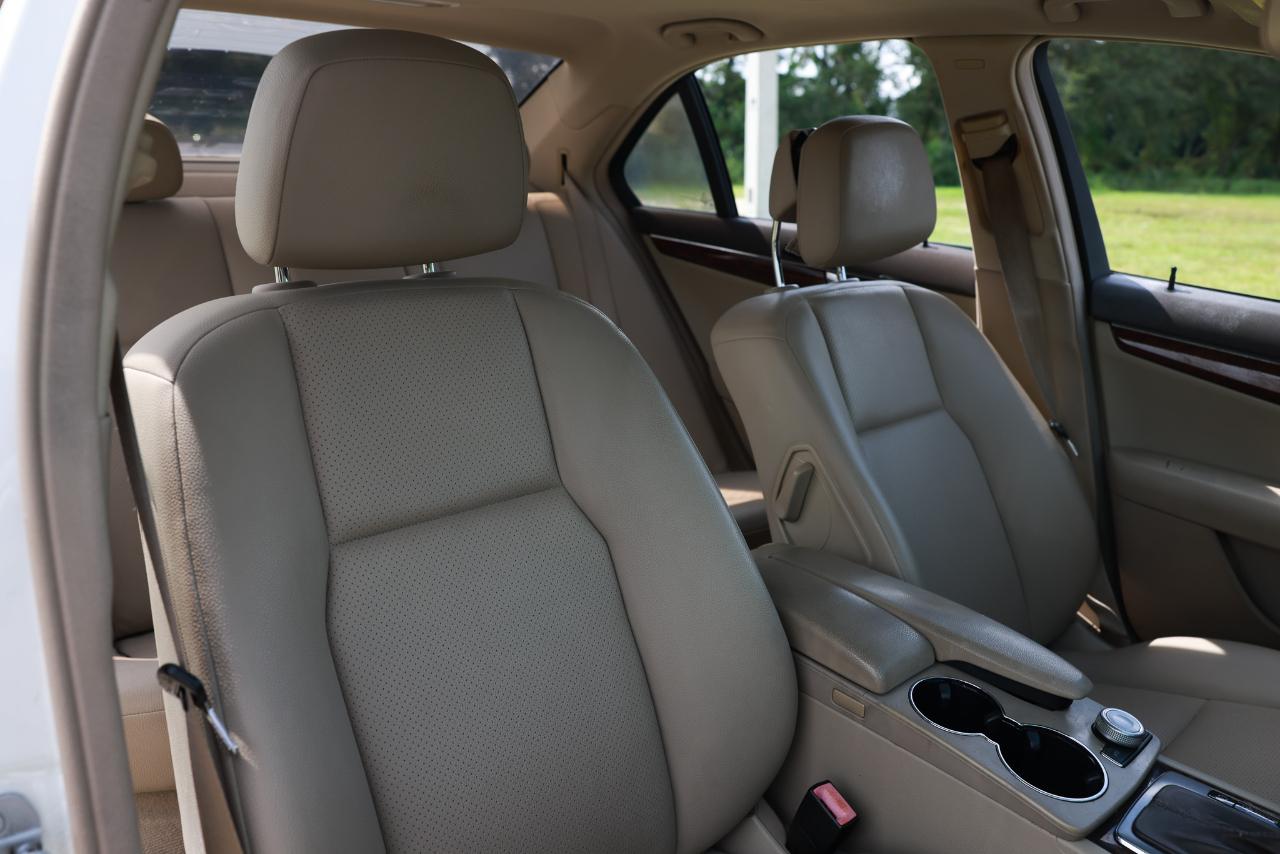 Mercedes-Benz C-Class  2009