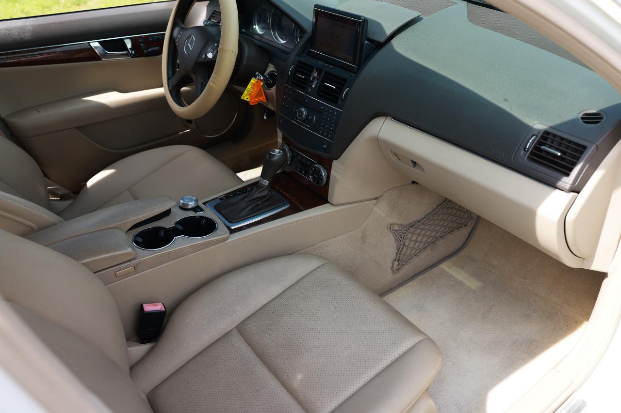 Mercedes-Benz C-Class  2009