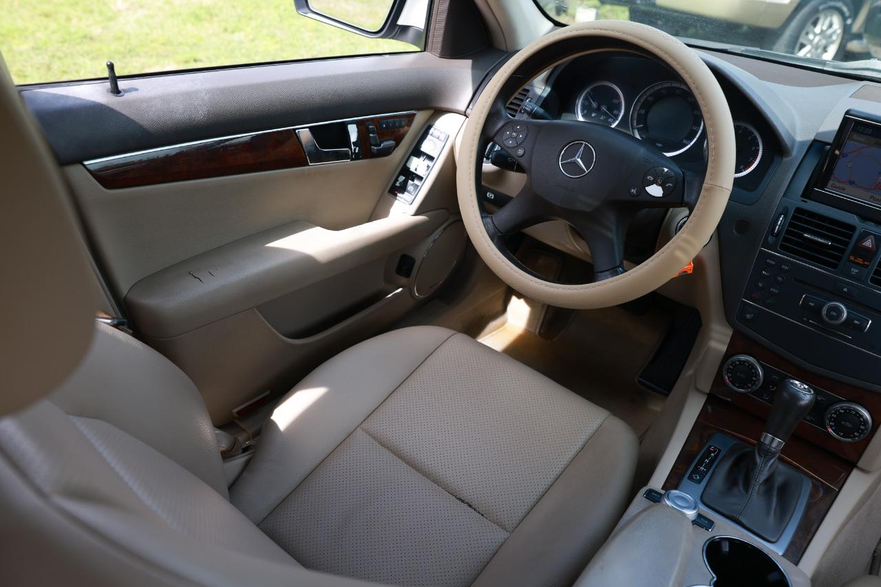 Mercedes-Benz C-Class  2009