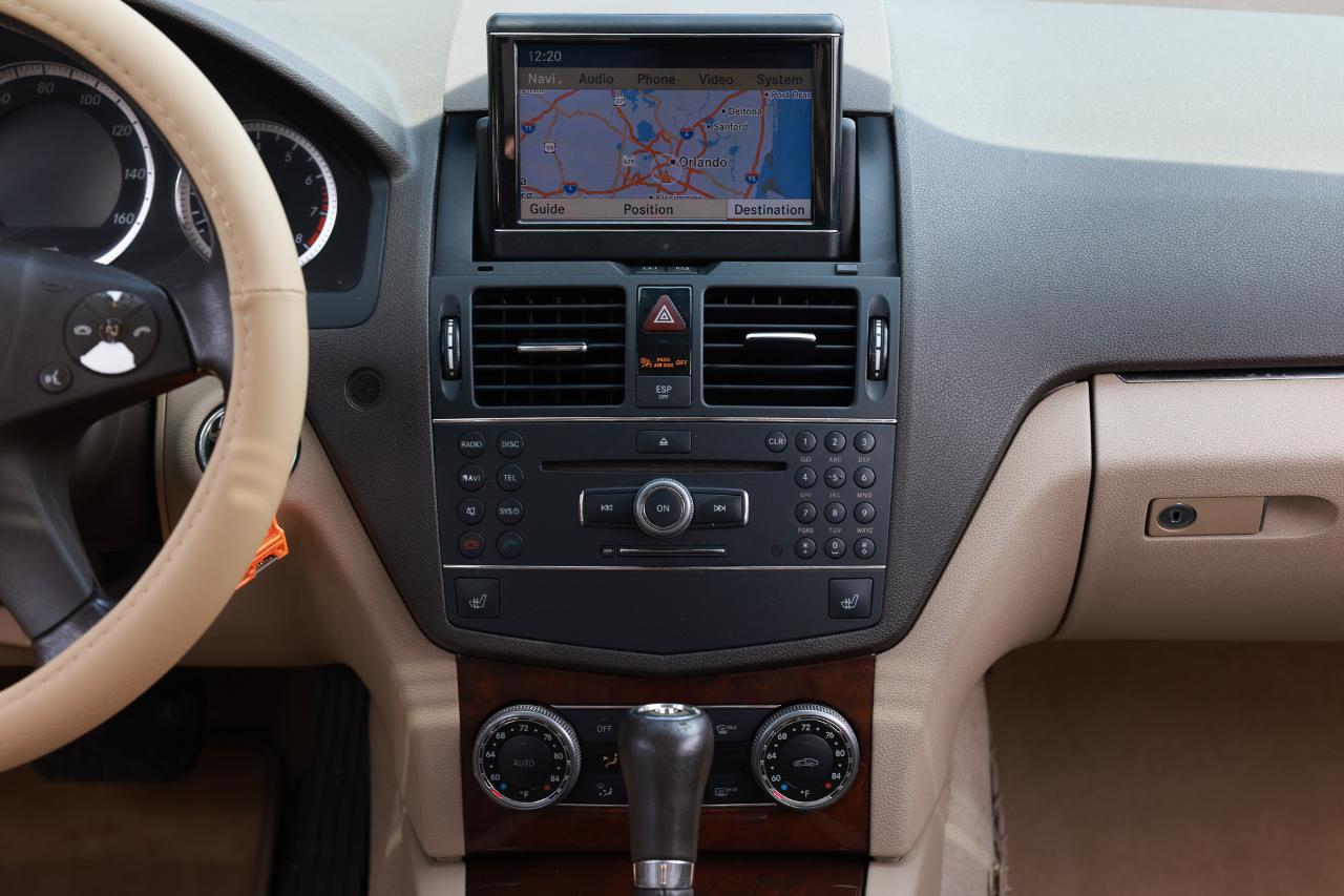 Mercedes-Benz C-Class  2009