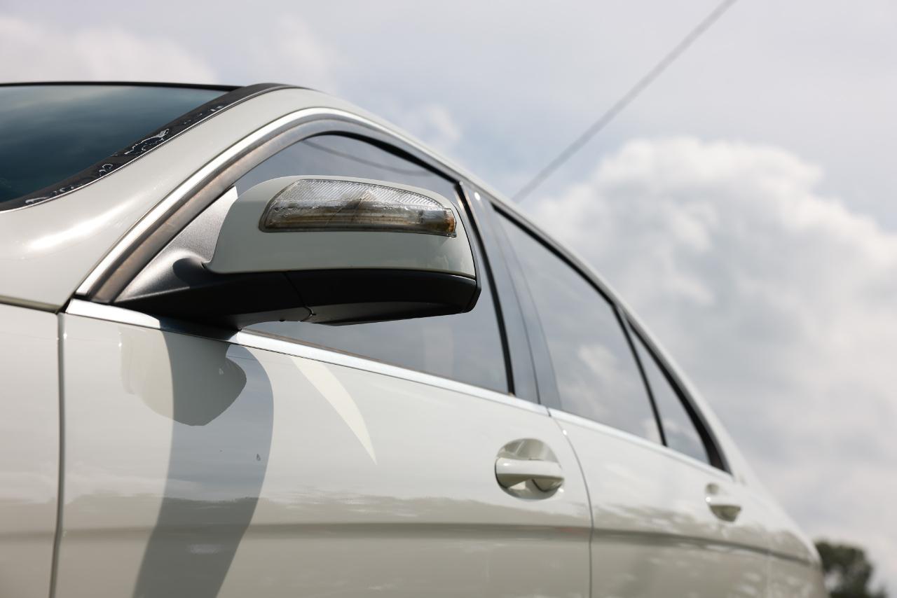 Mercedes-Benz C-Class  2009