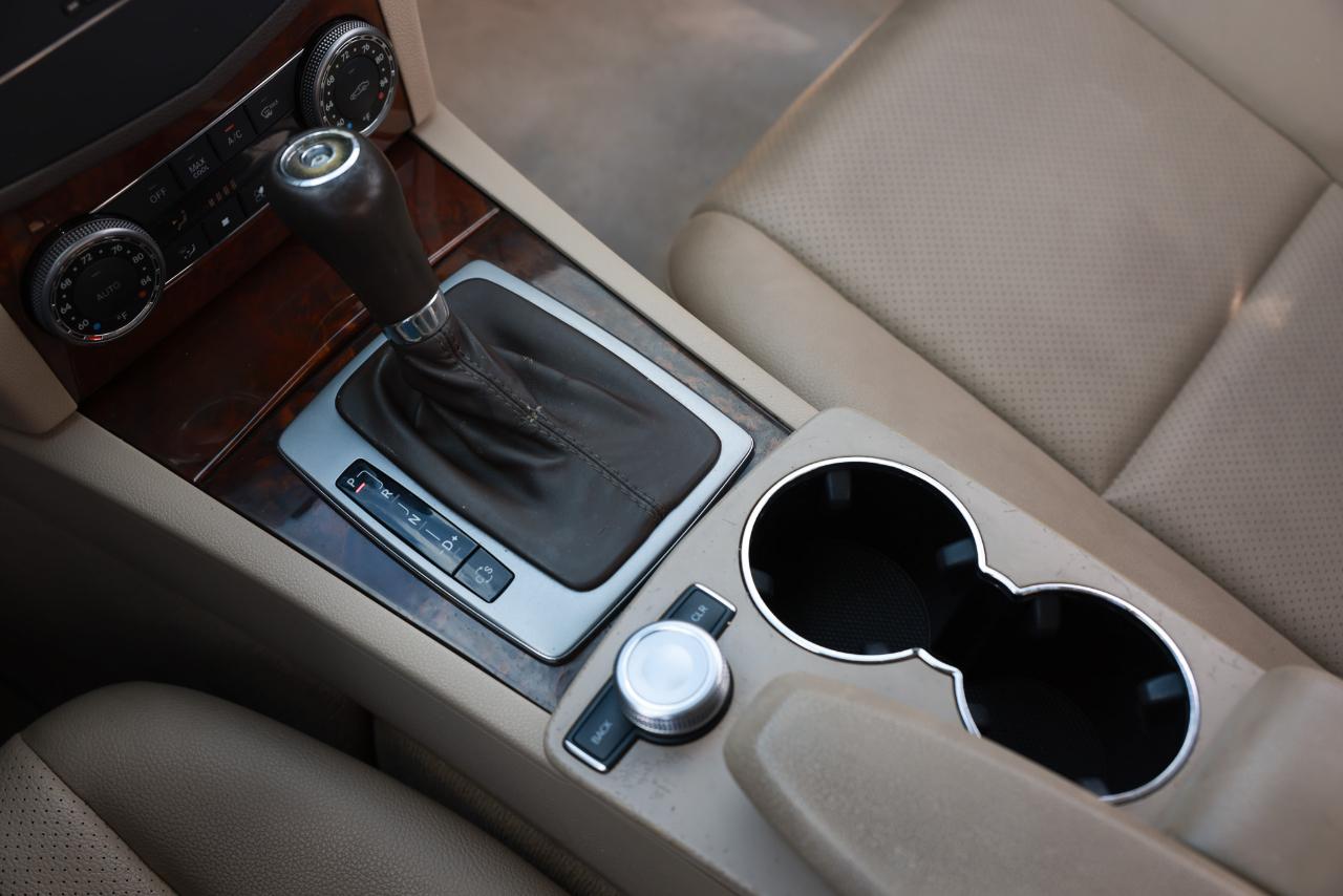 Mercedes-Benz C-Class  2009