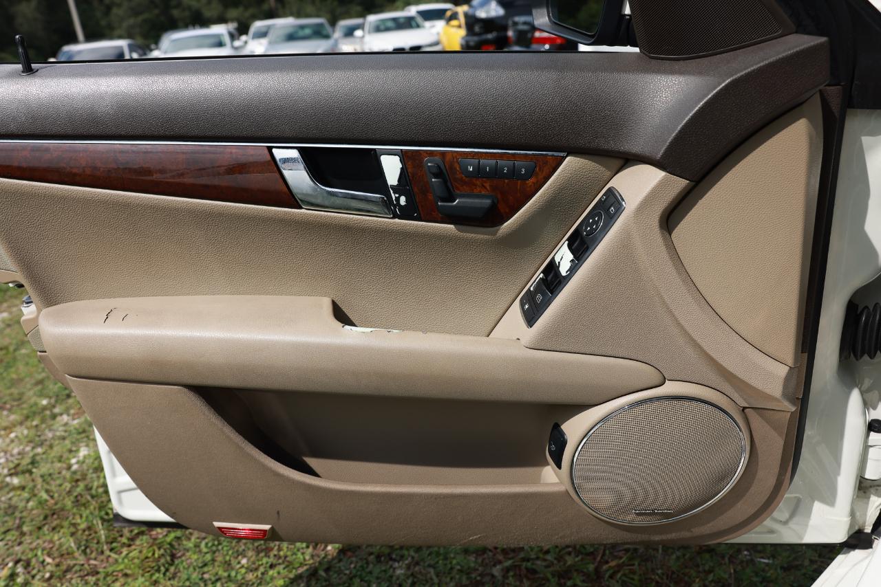 Mercedes-Benz C-Class  2009