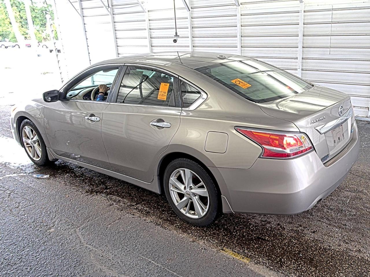 Nissan Altima  2014