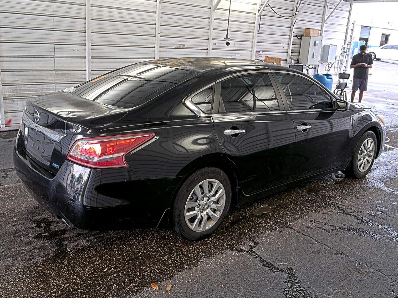Nissan Altima  2013