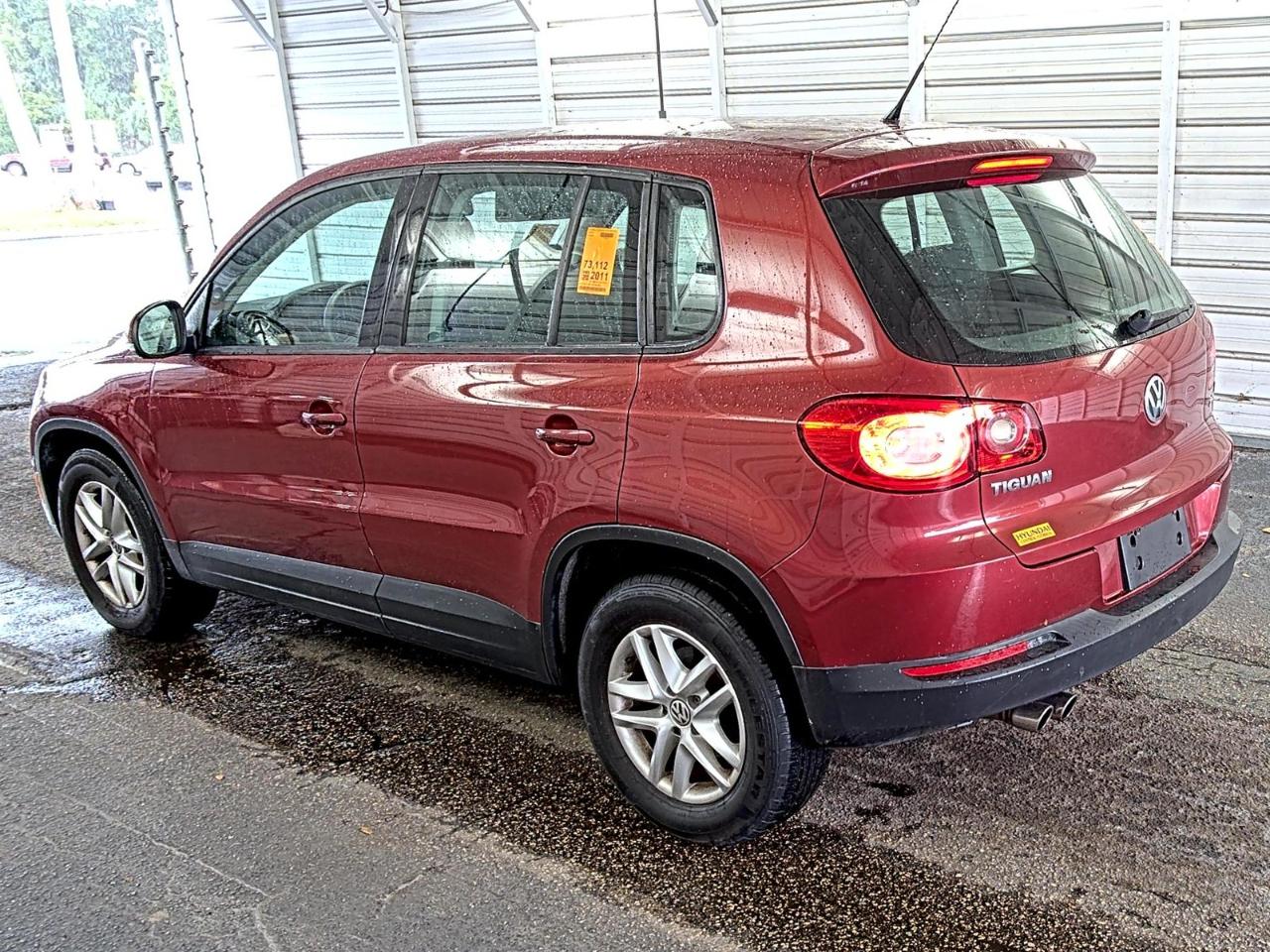 Volkswagen Tiguan  2011