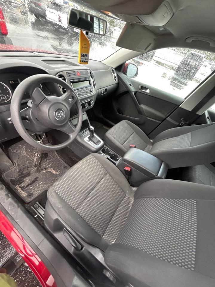Volkswagen Tiguan  2011