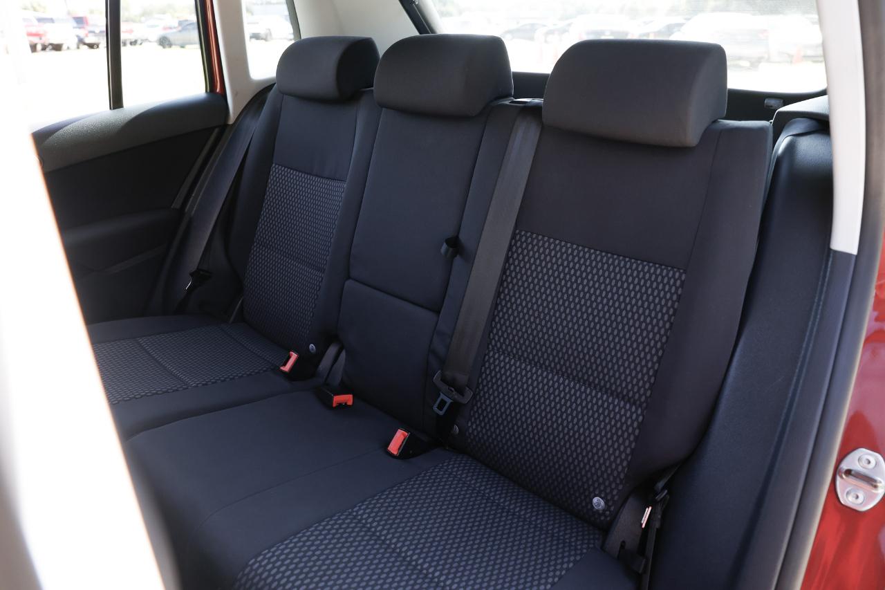 Volkswagen Tiguan  2011