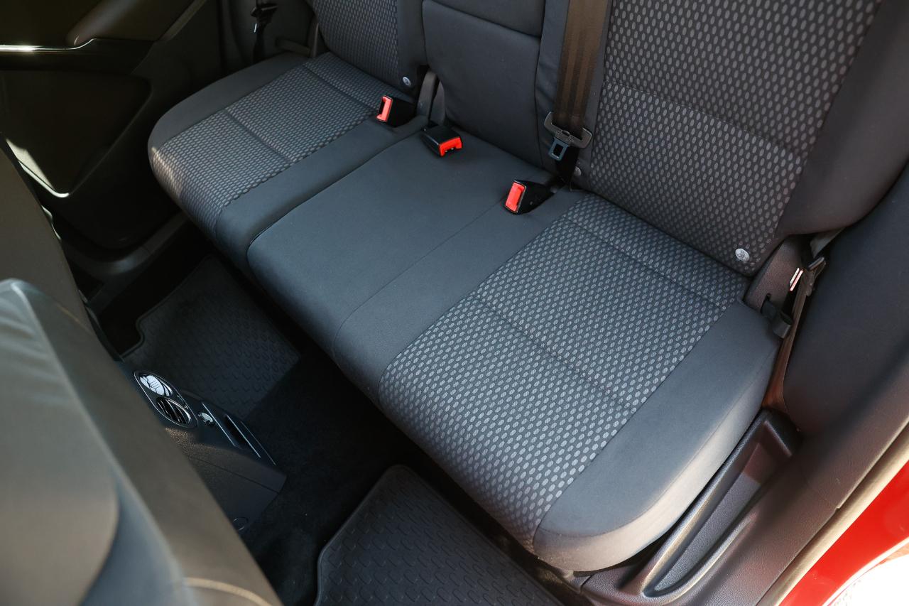 Volkswagen Tiguan  2011