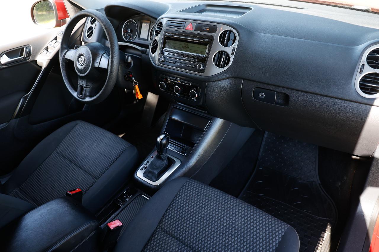 Volkswagen Tiguan  2011