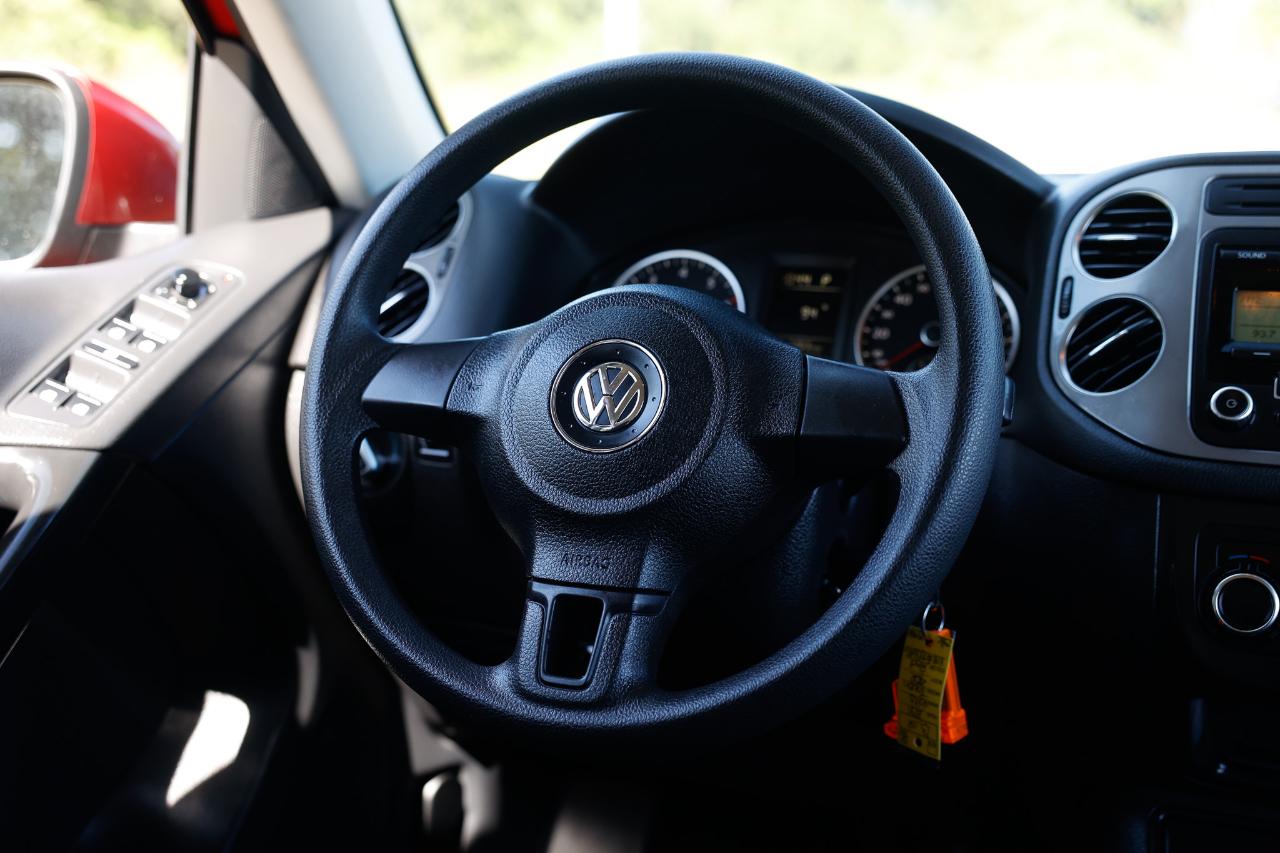 Volkswagen Tiguan  2011