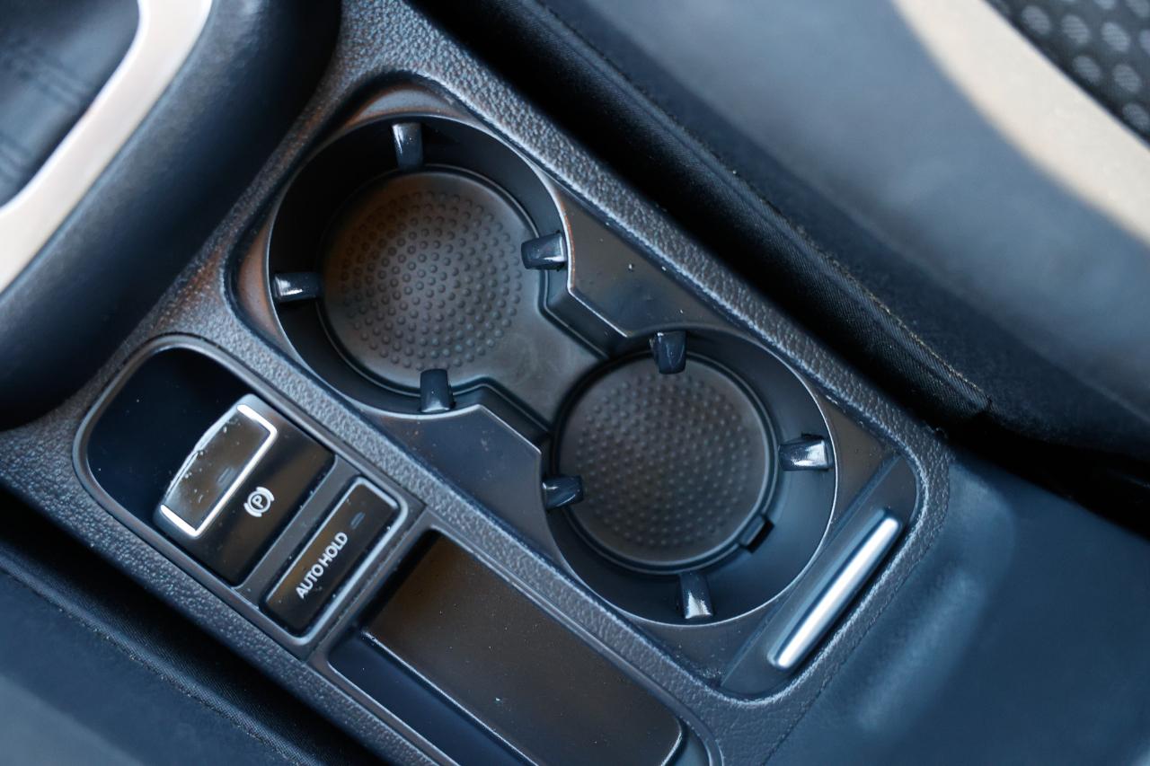 Volkswagen Tiguan  2011