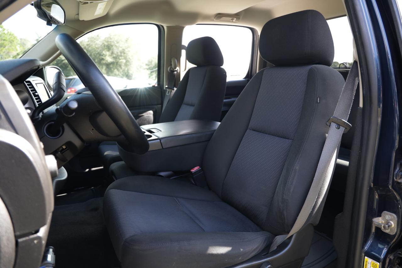 Chevrolet Silverado photo 6
