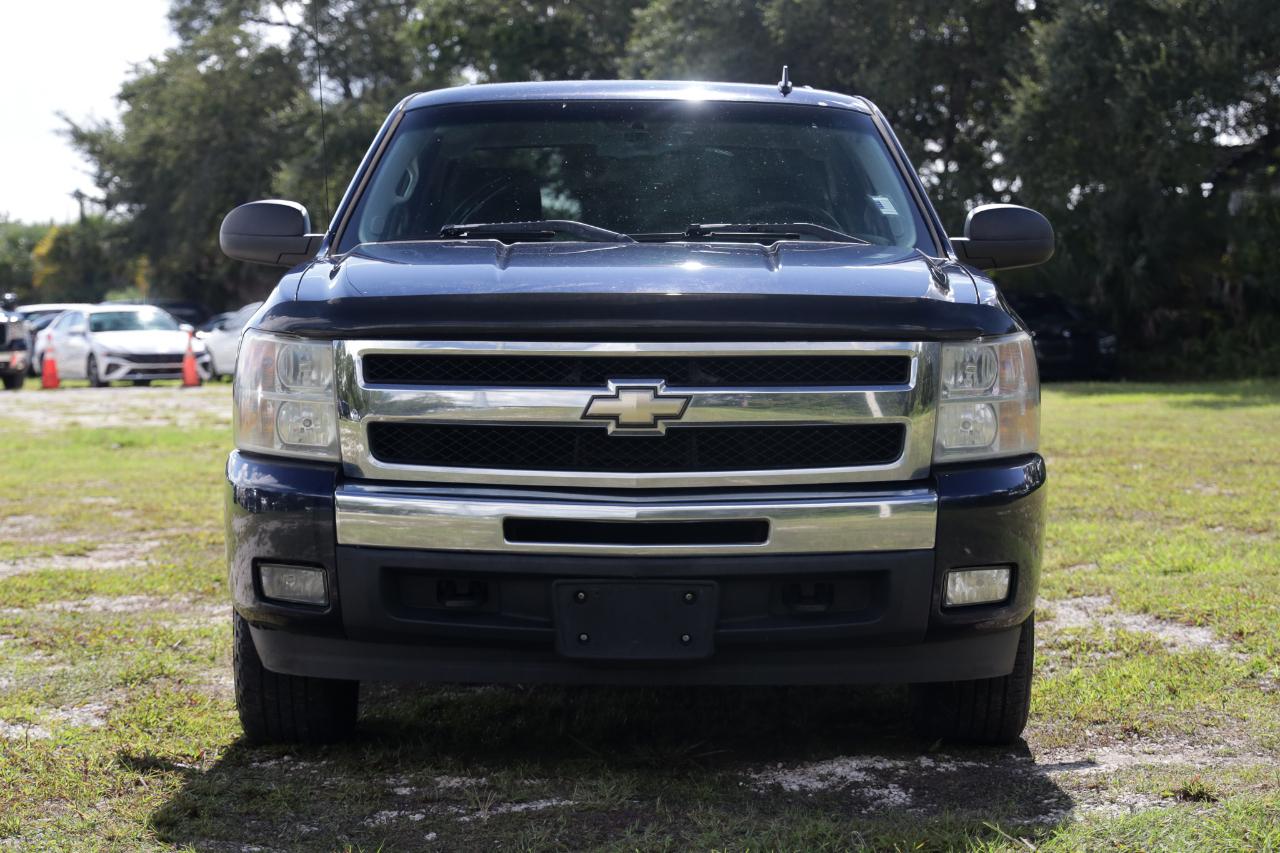 Chevrolet Silverado photo 17
