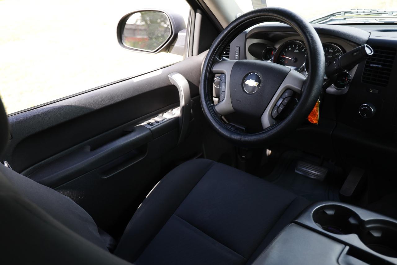 Chevrolet Silverado photo 21