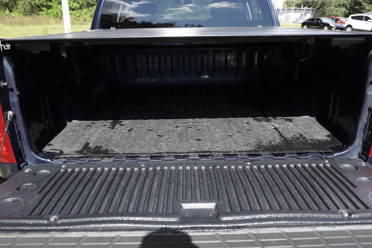 Chevrolet Silverado photo 23