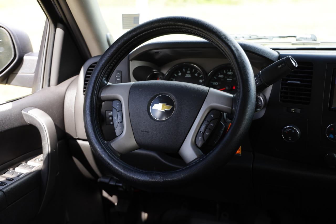 Chevrolet Silverado photo 27