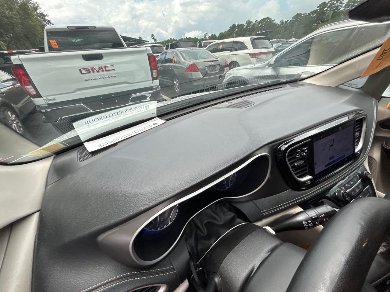 Chrysler Pacifica  2022