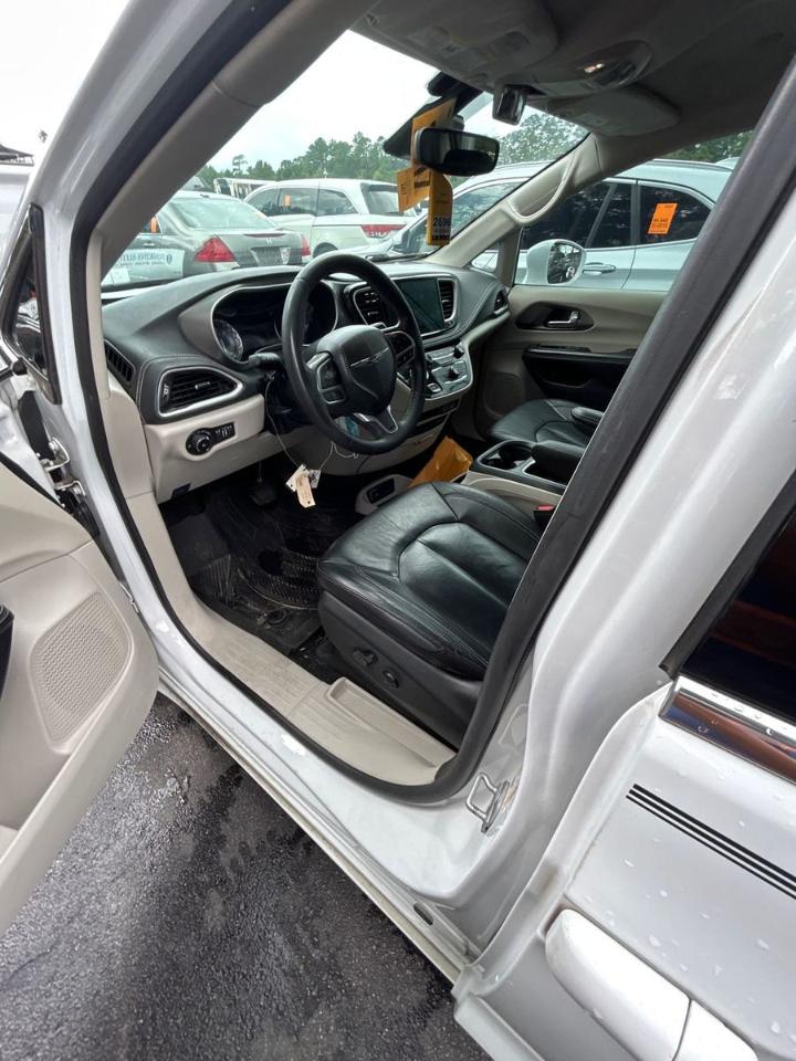 Chrysler Pacifica  2022
