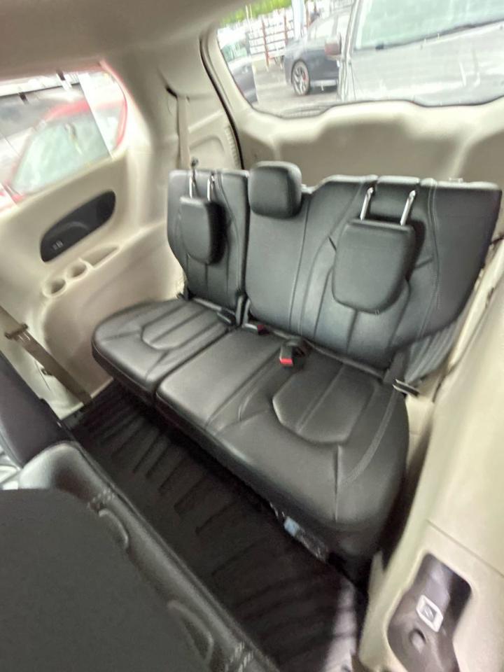 Chrysler Pacifica  2022