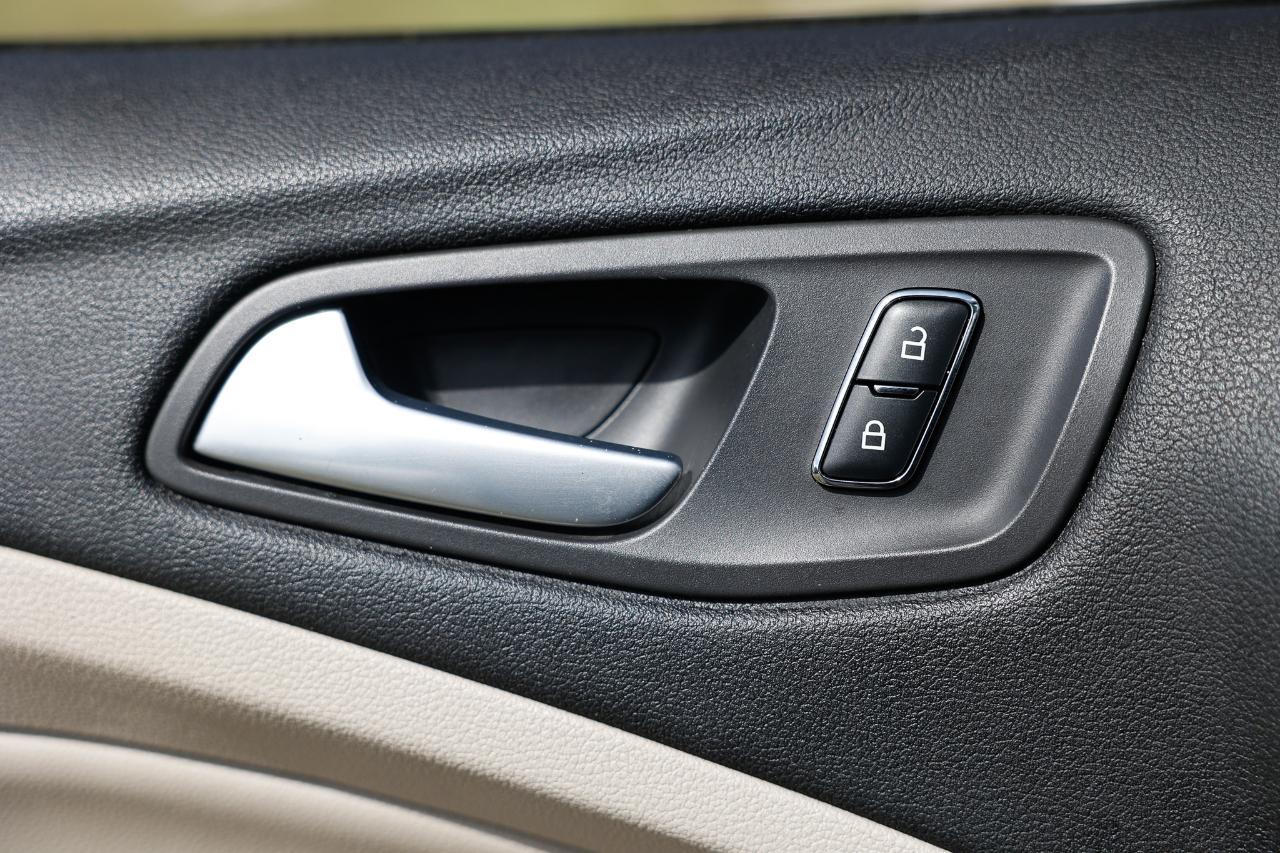 Ford Escape  2013