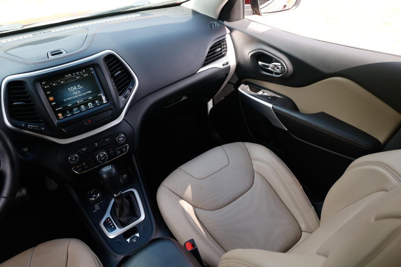 Jeep Cherokee  2017