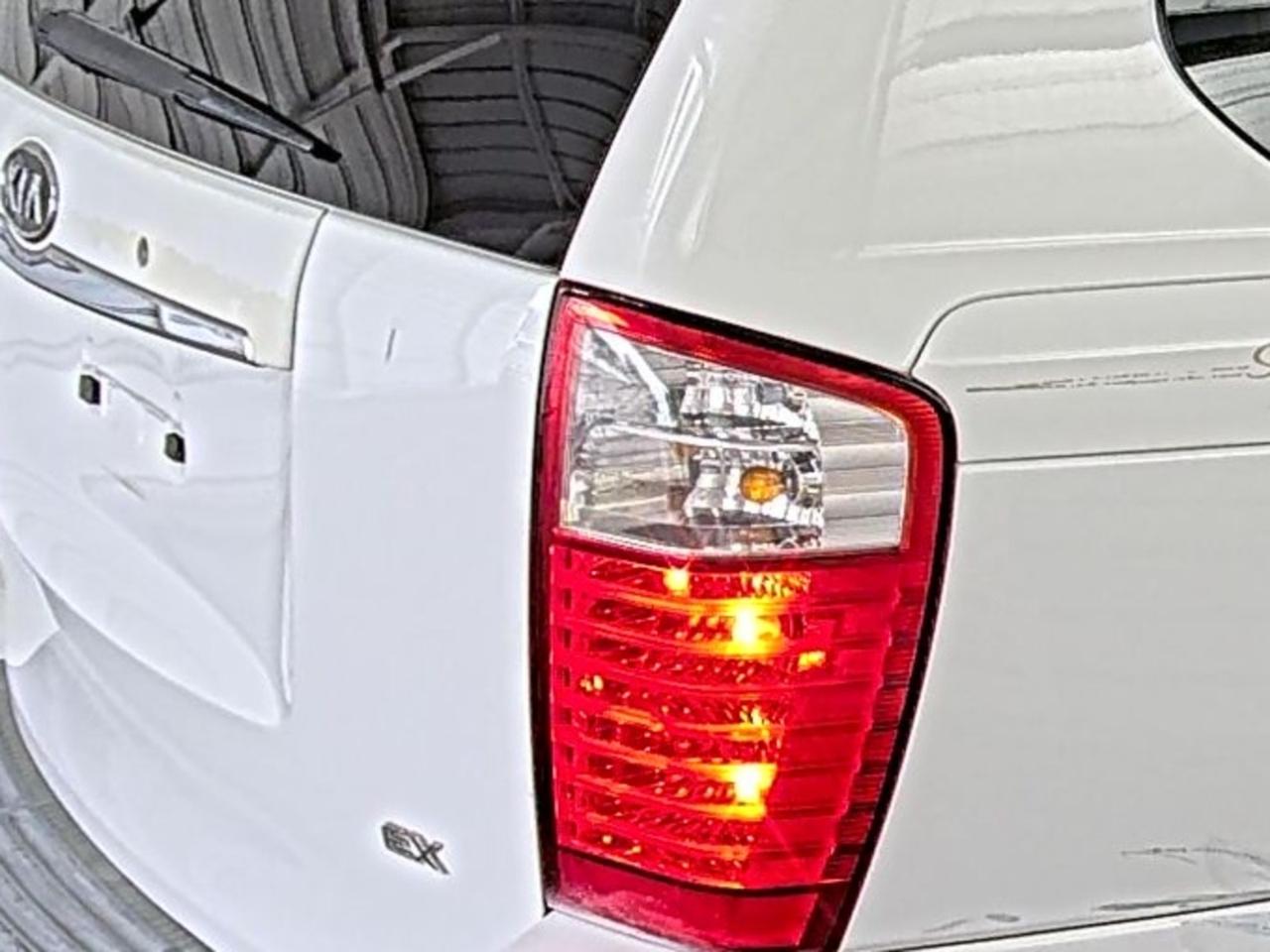 Kia Sedona  2006