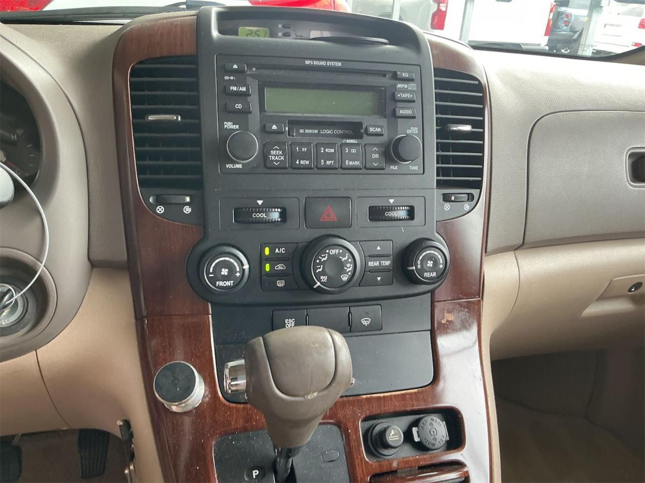 Kia Sedona  2006