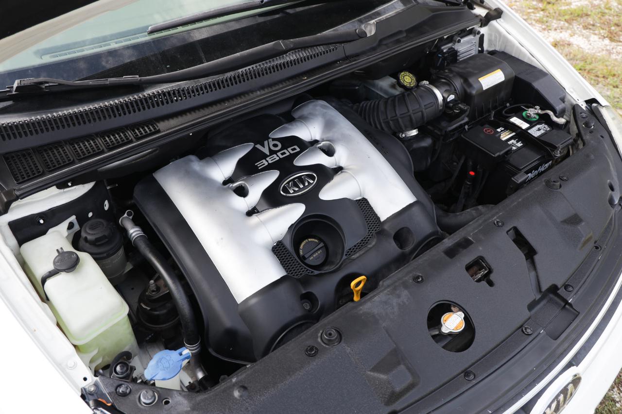 Kia Sedona  2006