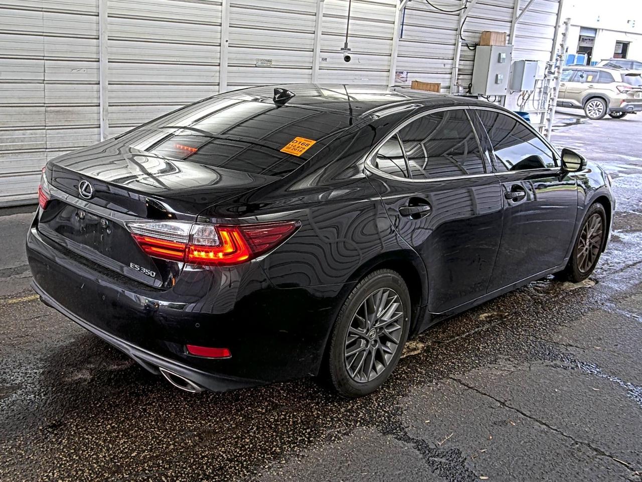 Lexus ES  2018