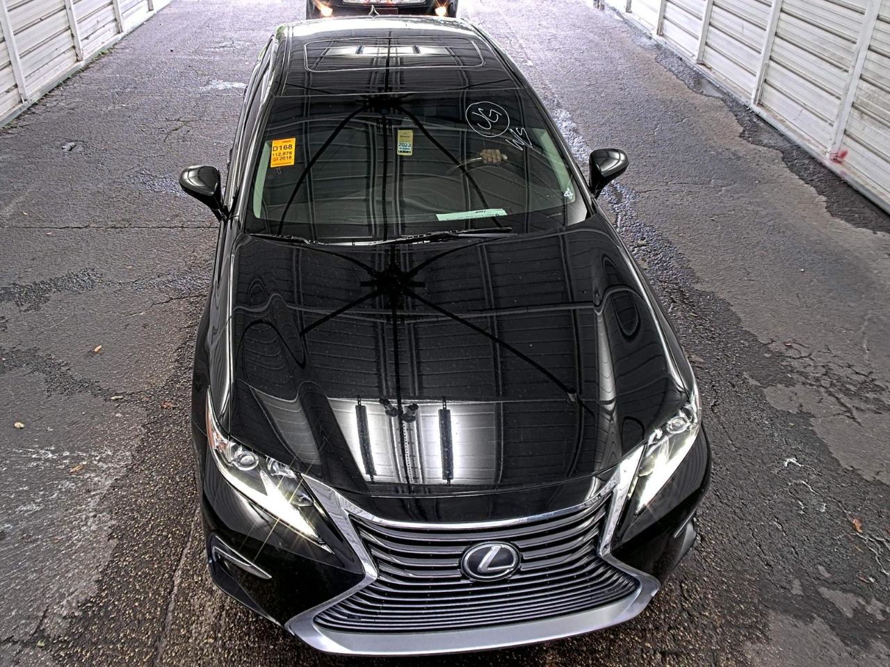 Lexus ES  2018