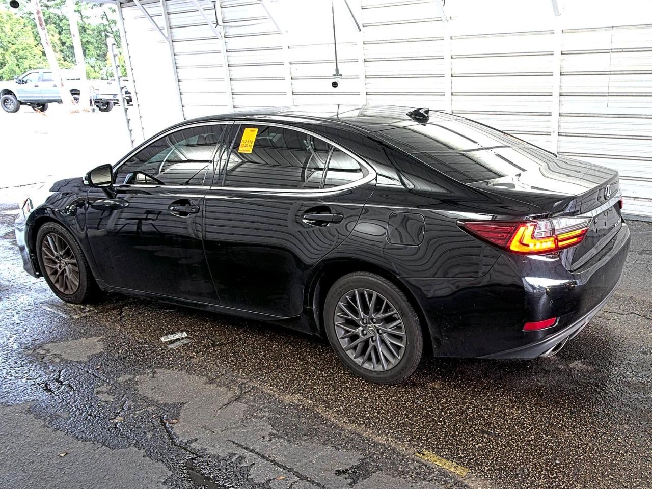 Lexus ES  2018