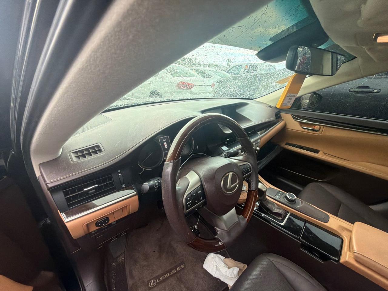 Lexus ES  2018