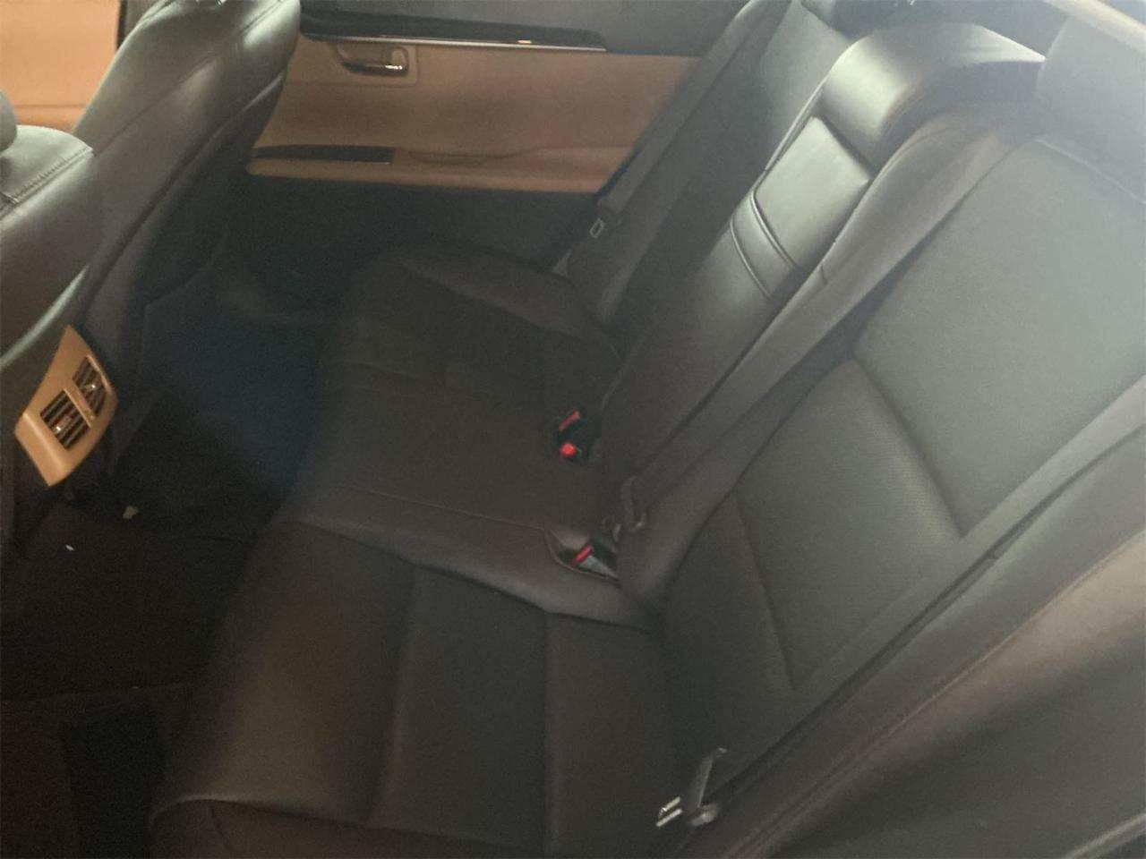 Lexus ES  2018