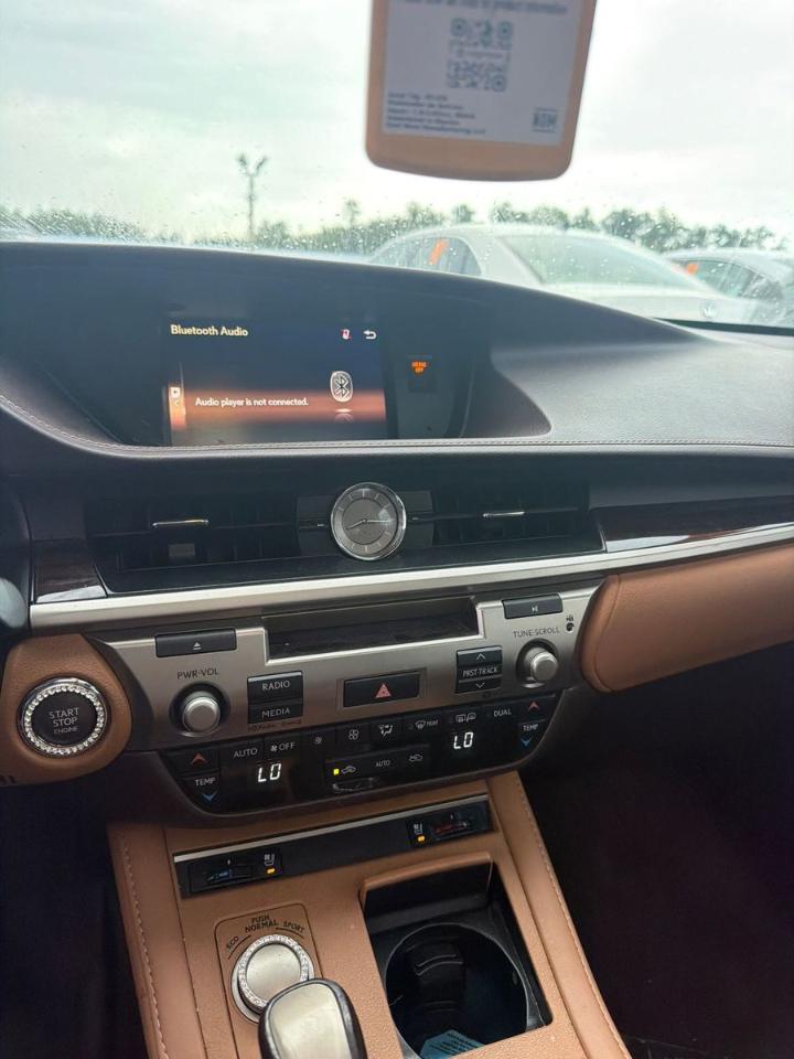 Lexus ES  2018