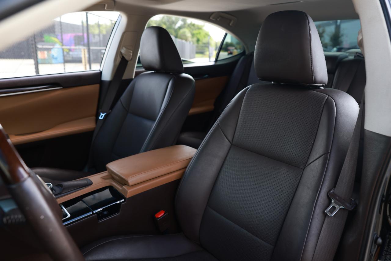 Lexus ES  2018