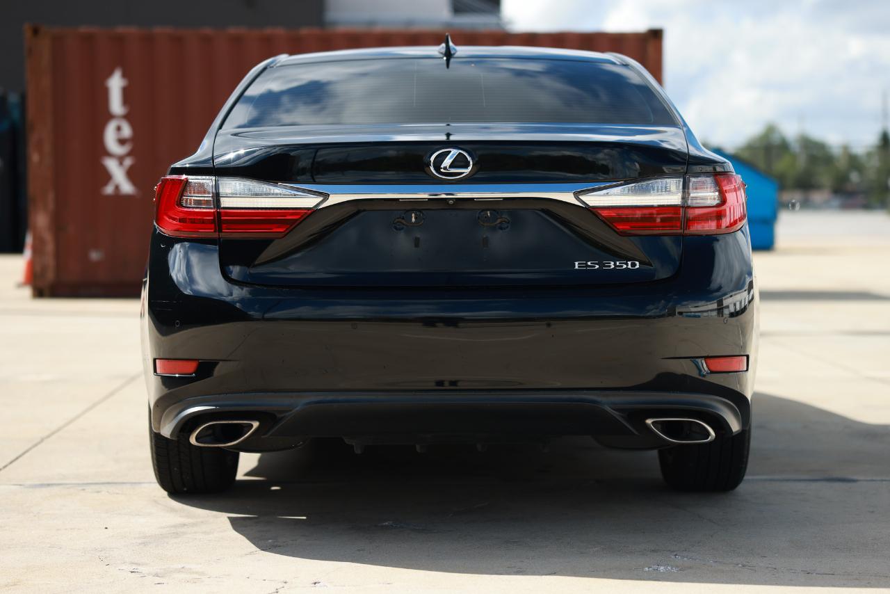 Lexus ES  2018