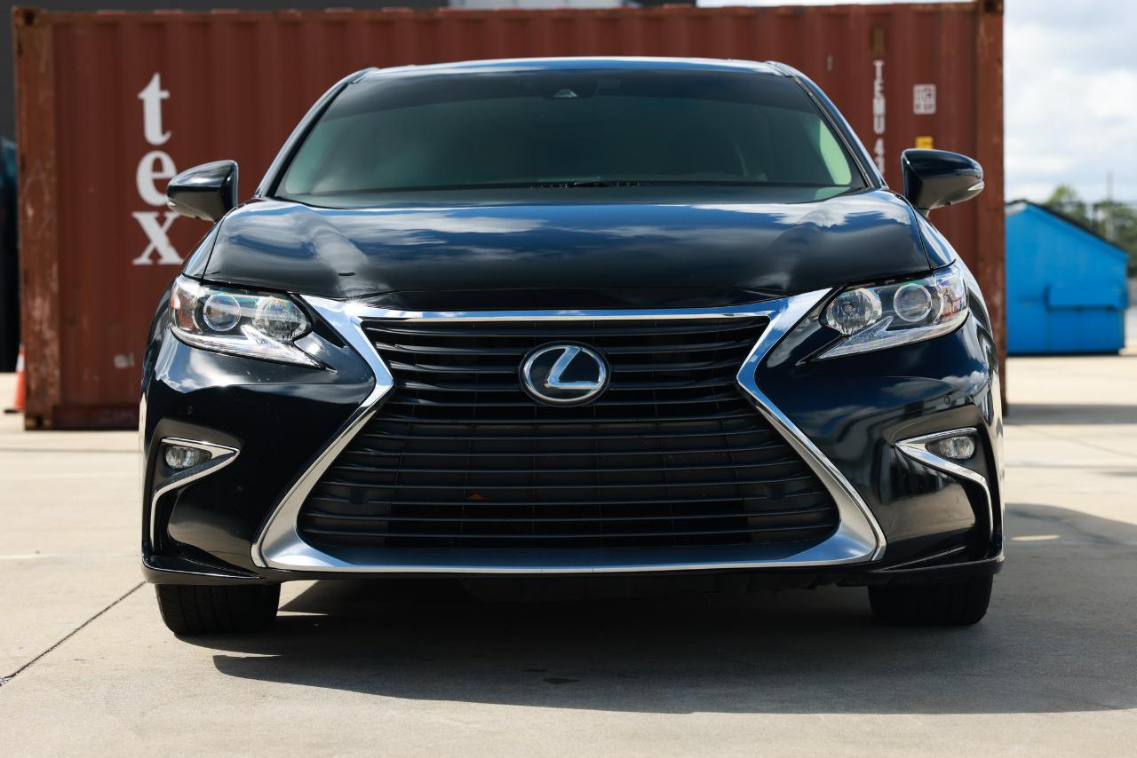 Lexus ES  2018
