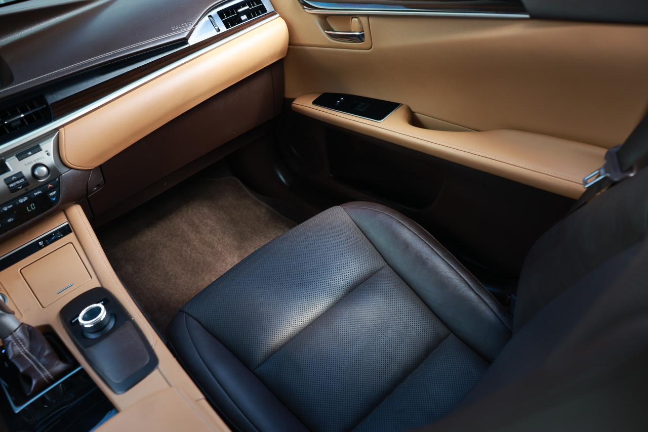Lexus ES  2018