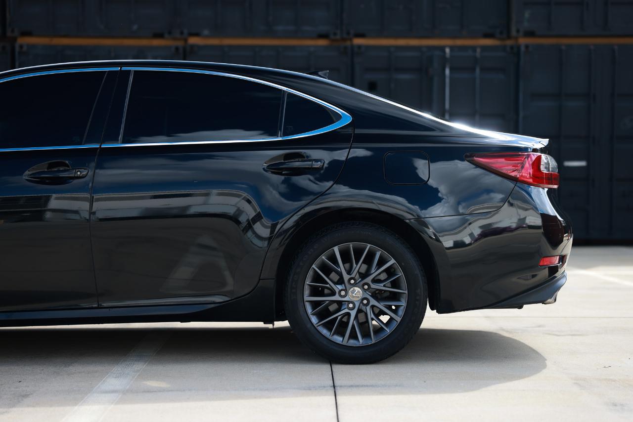 Lexus ES  2018