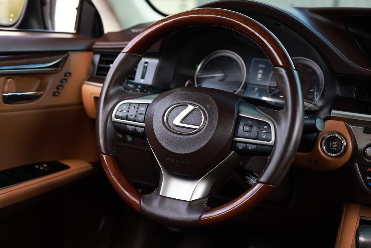 Lexus ES  2018