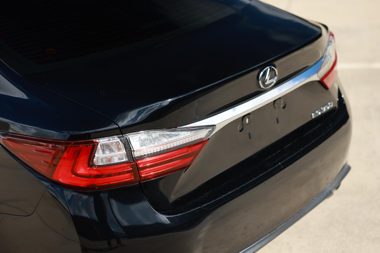 Lexus ES  2018