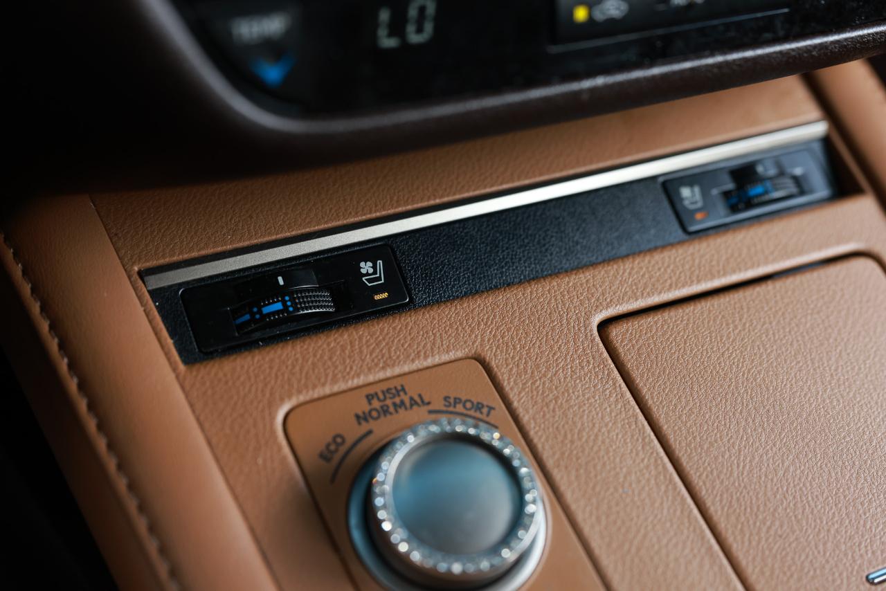 Lexus ES  2018