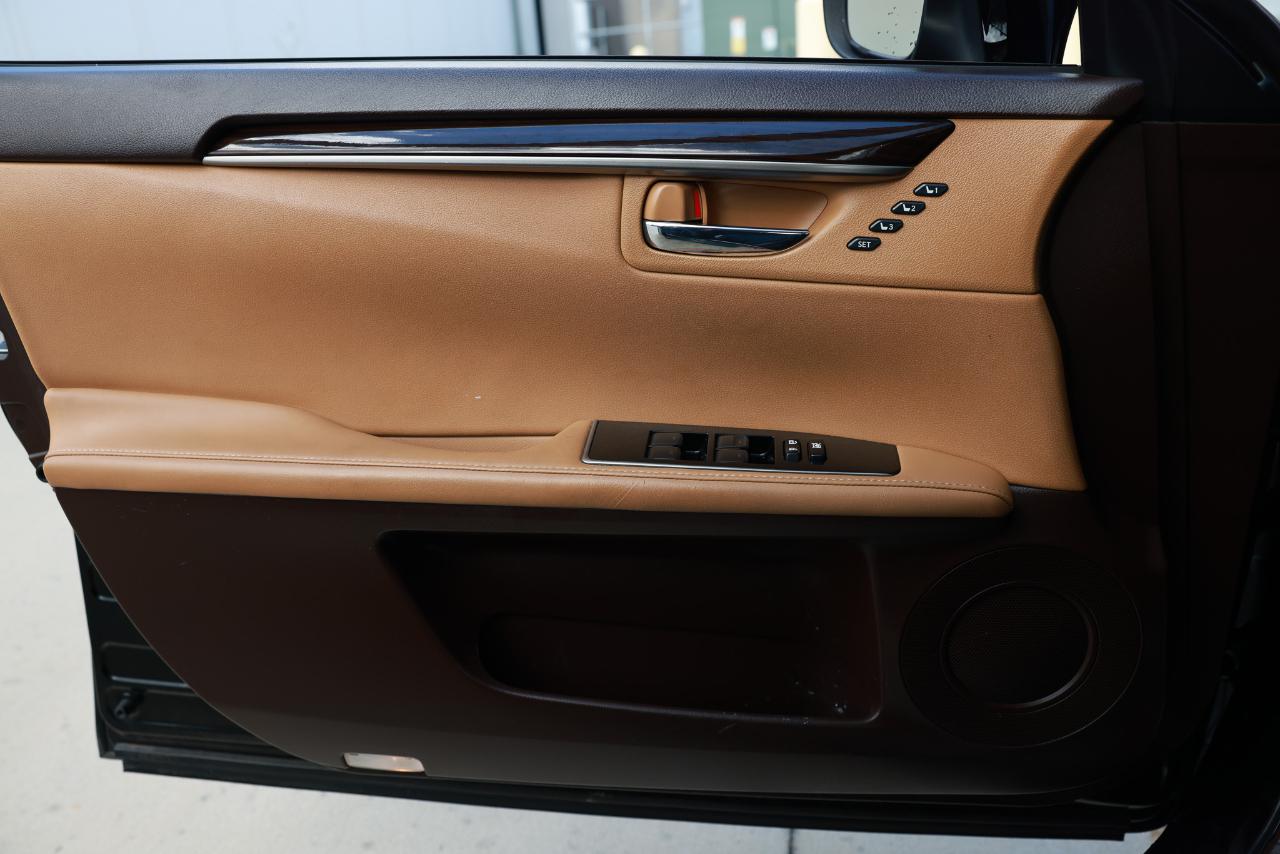Lexus ES  2018