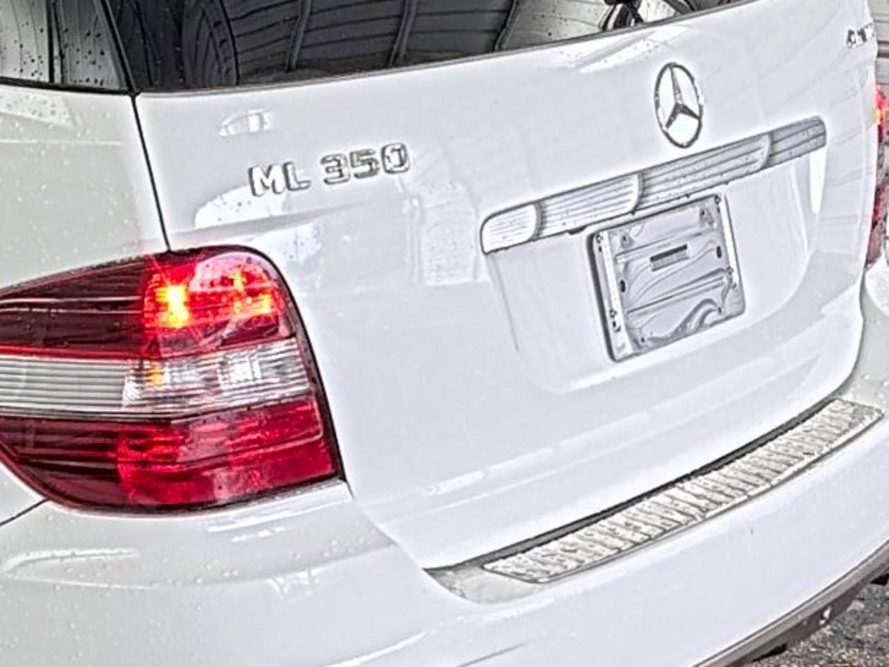 Mercedes-Benz M-Class  2011