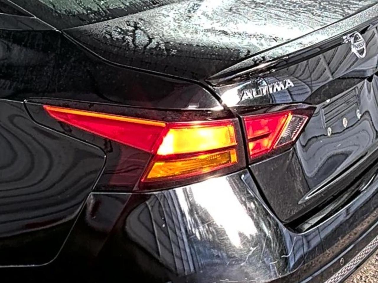 Nissan Altima  2019