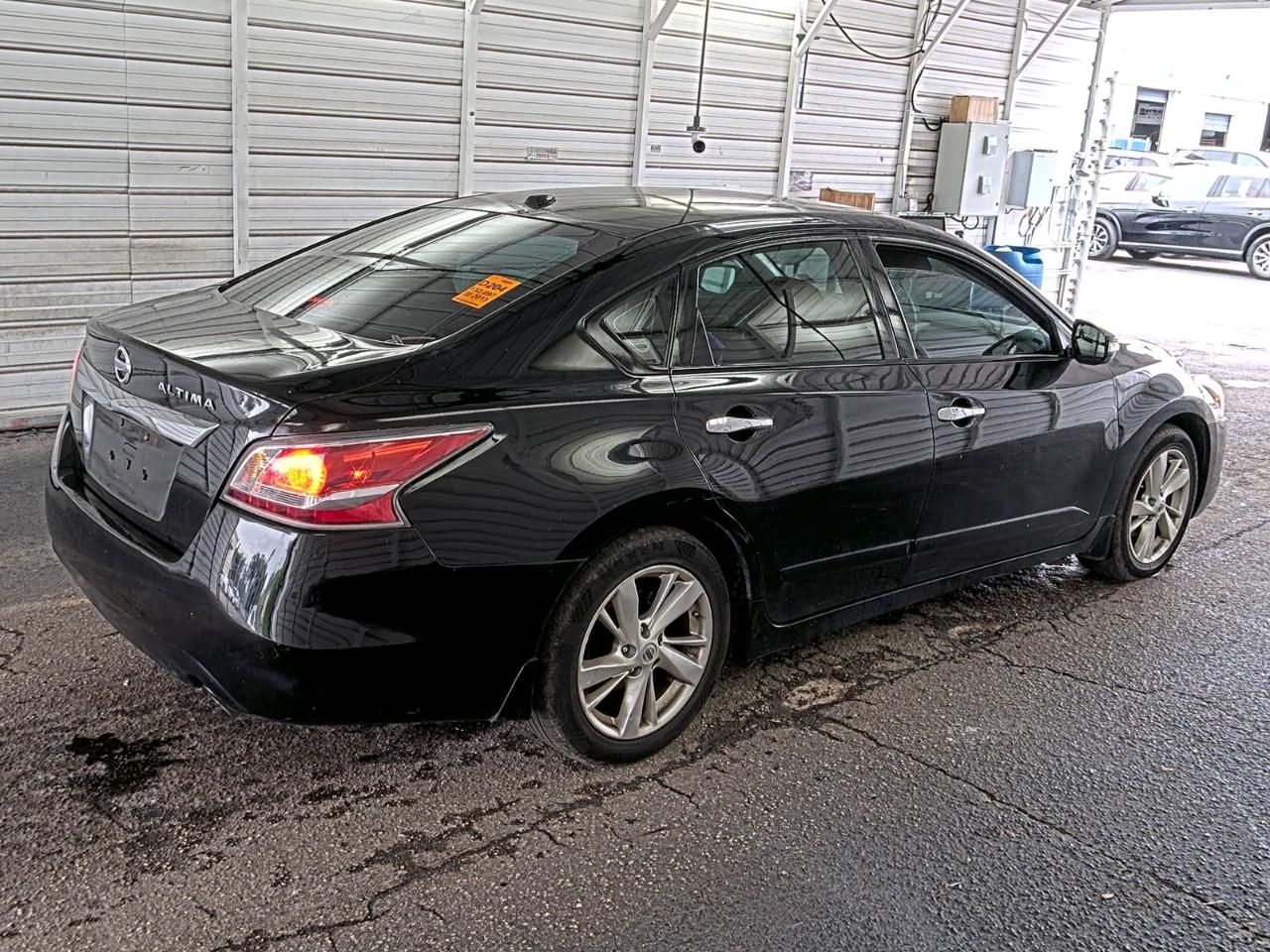 Nissan Altima  2015