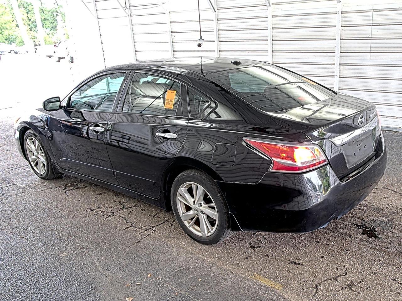 Nissan Altima  2015